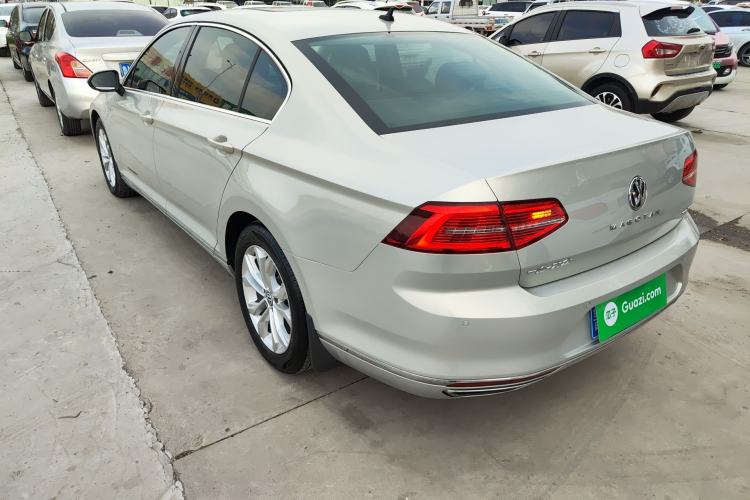 Used Volkswagen Magotan 2019 330TSI DSG Luxury Model China V Standard Rear Left 45 Deg