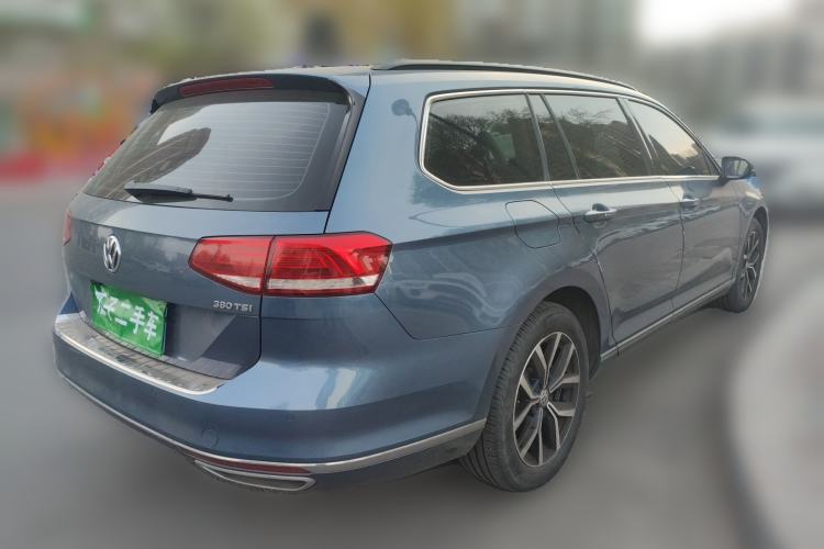 Used Volkswagen Variant 2018 380TSI Two-Wheel Drive Comfort Edition Rear Right 45 Deg