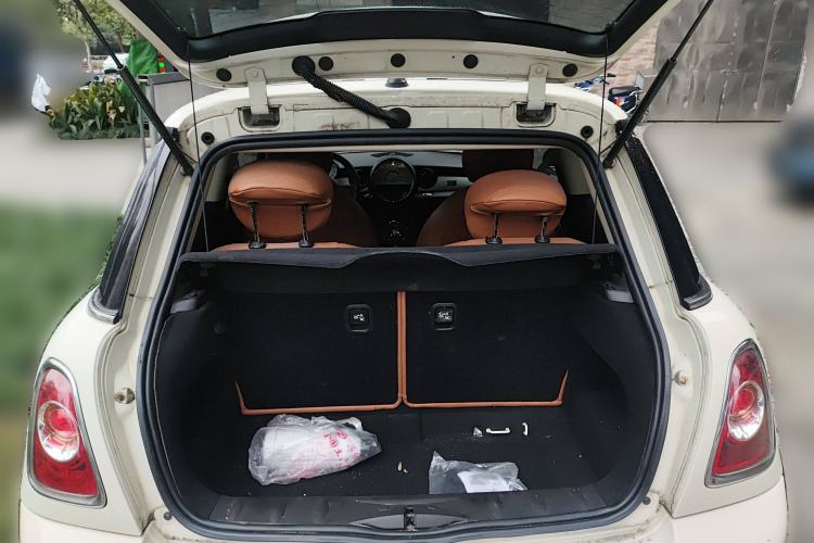 Used MINI 2013 1.6L ONE Limited Edition Third Version
