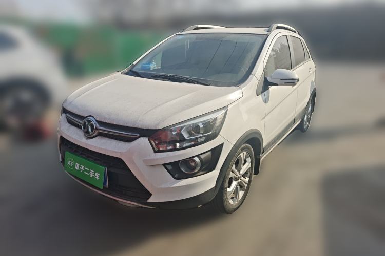 Used BAIC Senova X25 2015 1.5L manual Comfort trim level