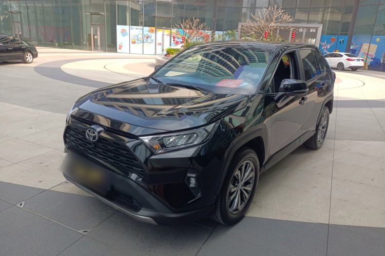 Used Toyota RAV4 2023 2.0L CVT Two-Wheel Drive Fashion Edition