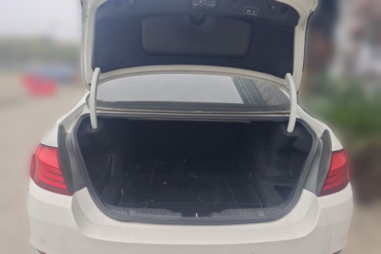 Used BMW 5 Series 2013 530Li Leading Model