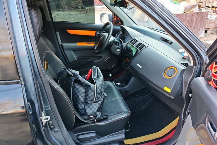 Used Suzuki Swift 2016 1.5L Automatic Fashionable Coolplay Edition Right Front Seat