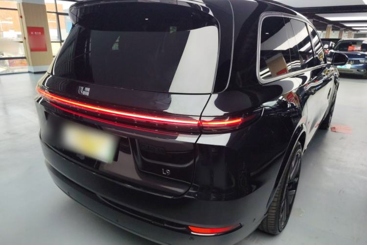 Used Li Auto L9 2024 Ultra Model Rear Right 45 Deg