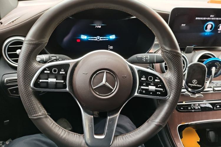 Used Mercedes-Benz GLC 2020 GLC 300 L 4MATIC Dynamic Edition Steering Wheel