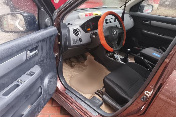 Used Suzuki Swift 2011 1.5L Manual Fashion Edition Driver Seat