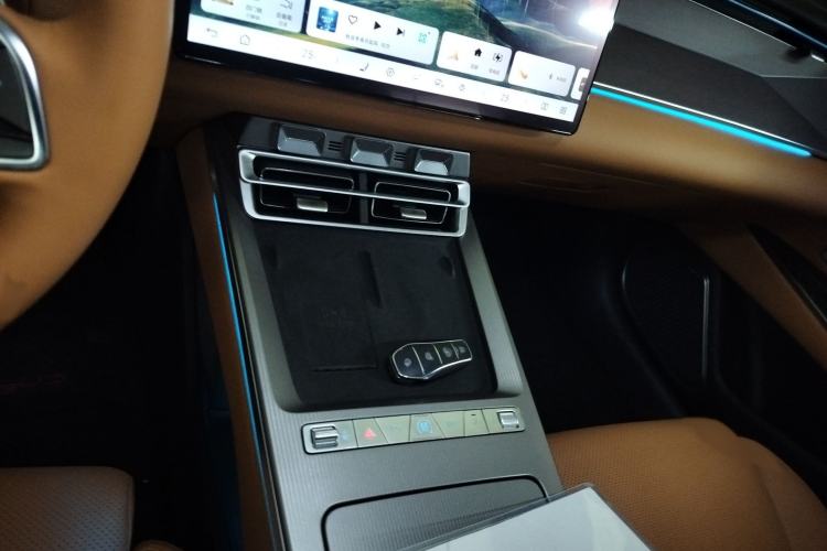 Used BYD Han L 2025 EV Four-Wheel Drive LiDAR Flagship Model
