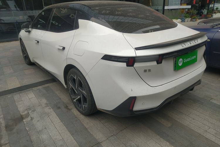 Used Lynk & Co 07 2024 EM-P 126 Long-Range Halo
