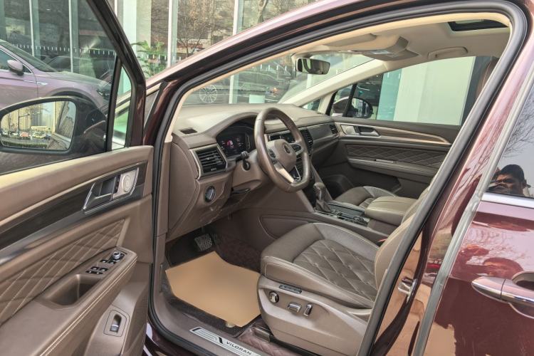 Used Volkswagen Viloran 2020 380TSI Prestige Edition