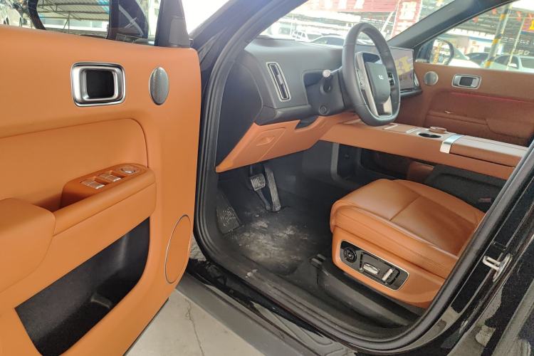 Used Li Auto L8 2023 Air model