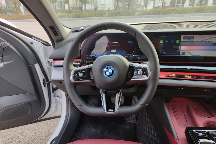 Used BMW i5 2025 eDrive 35L M Sport Package
