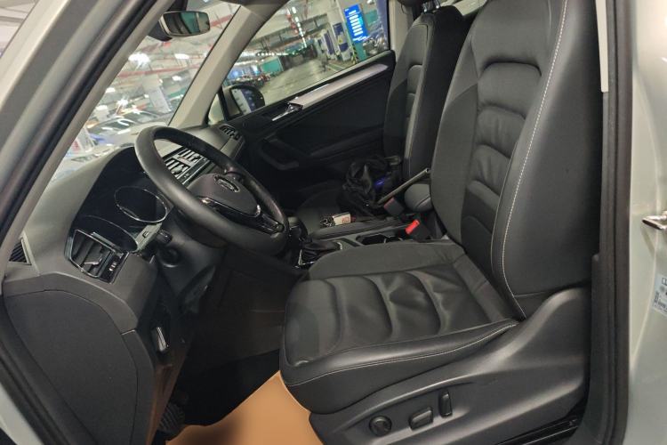 Used Volkswagen Tiguan L 2018 Facelift 330TSI Automatic Two-Wheel Drive Luxury Edition
