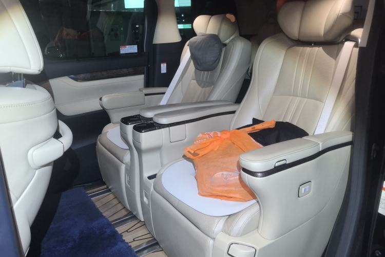 Used Toyota Vellfire 2020 Dual-Engine 2.5L HV Prestige Edition Left Rear Seat