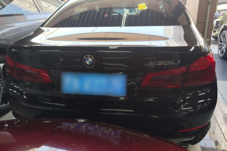 Used BMW 5 Series 2019 Facelifted 530Li Leading Edition Luxury Package