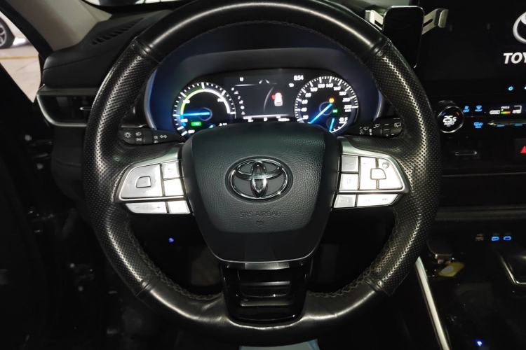 Used Toyota Highlander 2022 Dual-Engine 2.5L Four-Wheel Drive Prestige Version 7 Seats Steering Wheel