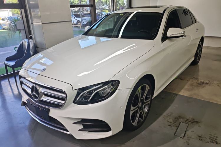 Used Mercedes-Benz E-Class 2016 E 300 L Sporty and Stylish Model
