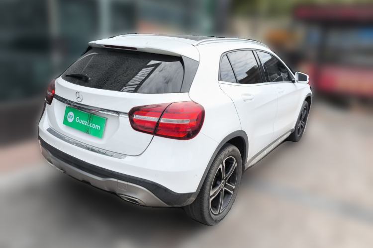 Used Mercedes-Benz GLA 2018 GLA 200 Fashion Model Rear Right 45 Deg
