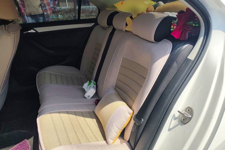 Used Volkswagen Jetta 2015 Zhuihui Edition 1.6L Manual Comfort Model