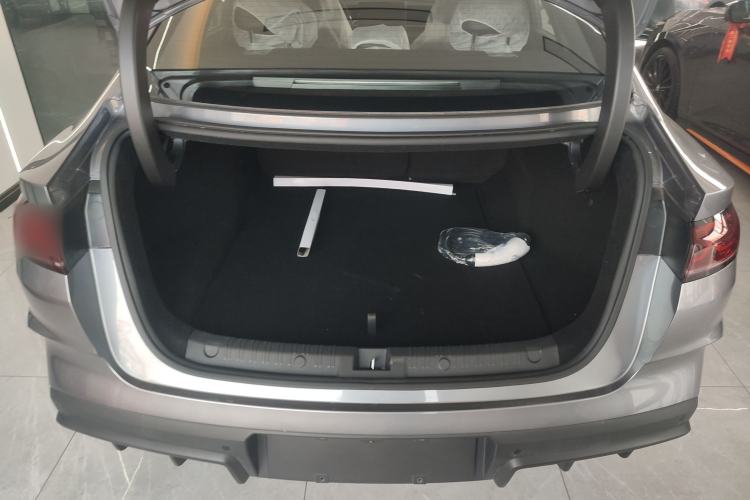 Used BYD Qin L 2024 DM-i 120KM Beyond Model