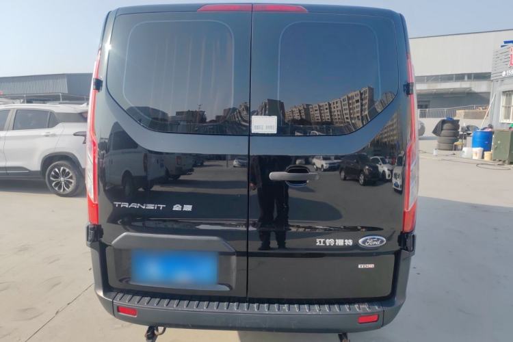 Used Ford Transit 2019 2.0T Diesel Multi-Purpose Commercial Vehicle Short Wheelbase Low Roof 6-Seater China VI Standard