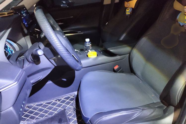 Used Toyota Harrier 2022 Dual-Engine 2.5L CVT Four-Wheel Drive Luxury Edition
