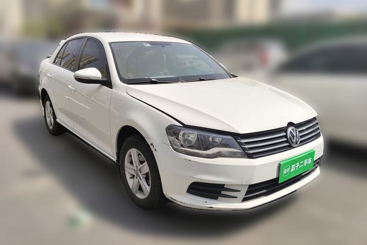 Used Volkswagen Bora 2014 1.6L Automatic Fashion Model Front Right 45 Deg