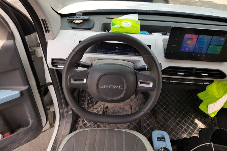 Used Geely Galaxy Panda 2023 Panda Mini 200km Endurance Bear
