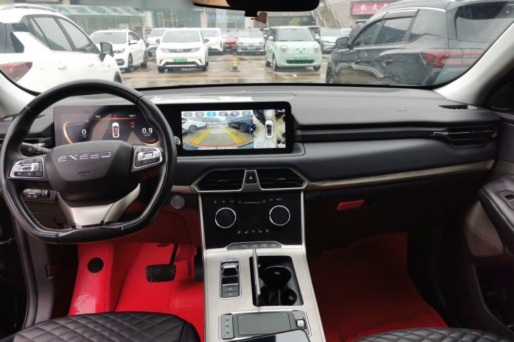 Used EXEED Lingyun 2021 290T Two-Wheel Drive Starry Edition Center Console