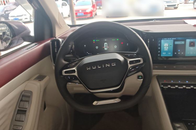 Used Wuling Xingyun 2023 2.0L DHT Flagship Edition Steering Wheel