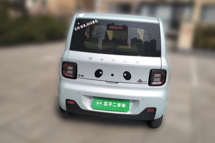Used Geely Galaxy Panda 2023 Panda Mini 200km Endurance Bear
