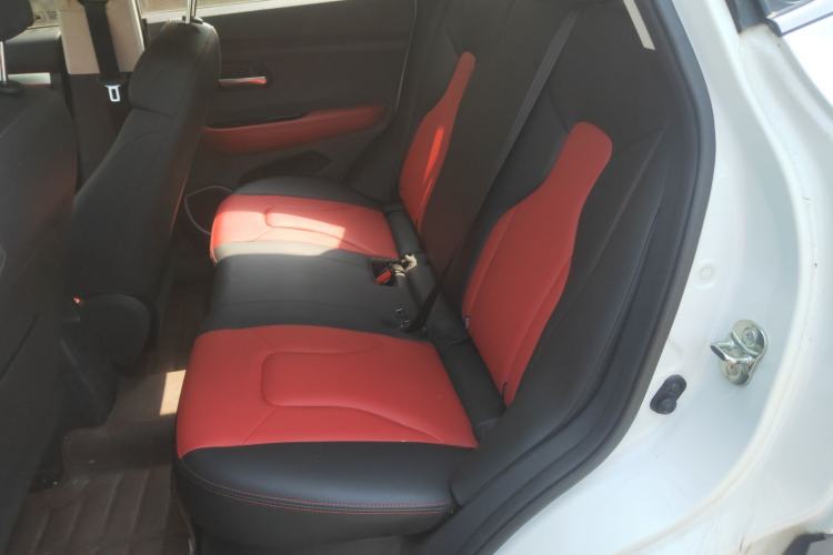 Used Haval H2s 2017 Red-Label 1.5T Dual-Clutch Elite Model Left Rear Seat