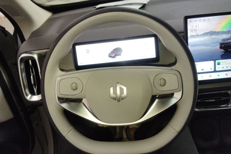 Used Leapmotor B10 2025 510 Joyful Edition Steering Wheel
