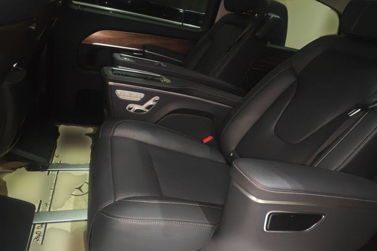 Used Mercedes-Benz V-Class 2021 V 260 L Long-wheelbase Luxury Edition