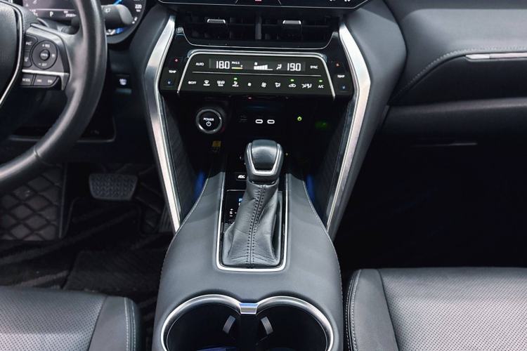 Used Toyota Harrier 2023 Dual-Motor 2.5L CVT 4x4 Deluxe Edition