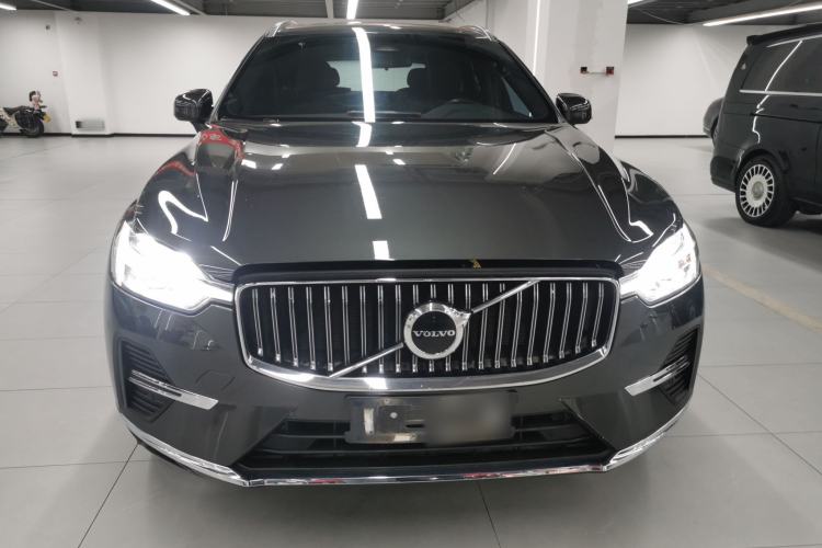 Used Volvo XC60 2022 B5 4x4 Zhiyi Luxury Edition
