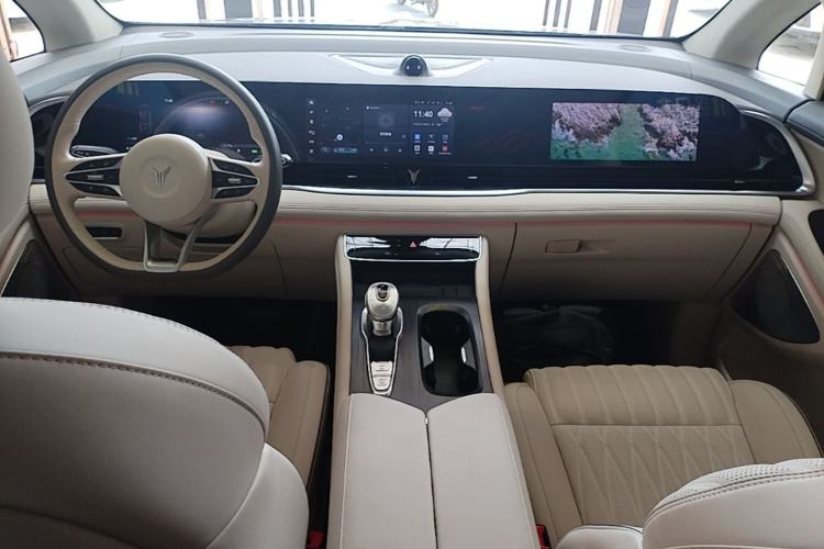 Used VOYAH Dream 2024 PHEV Ultra-Long Range Flagship Edition