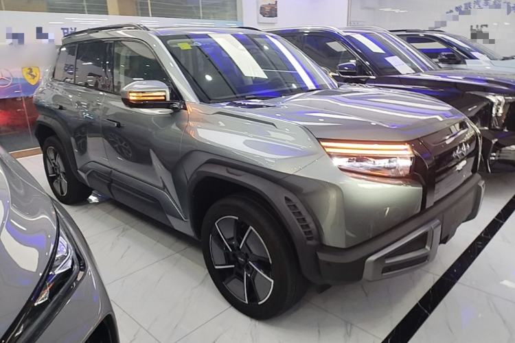 Used Formula Leopard Titanium 3 2025 501KM All-Wheel Drive Intelligent Driving Ultra Version Exterior 1