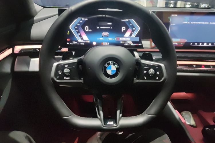 Used BMW 5 Series 2025 525Li M Sport Package Steering Wheel