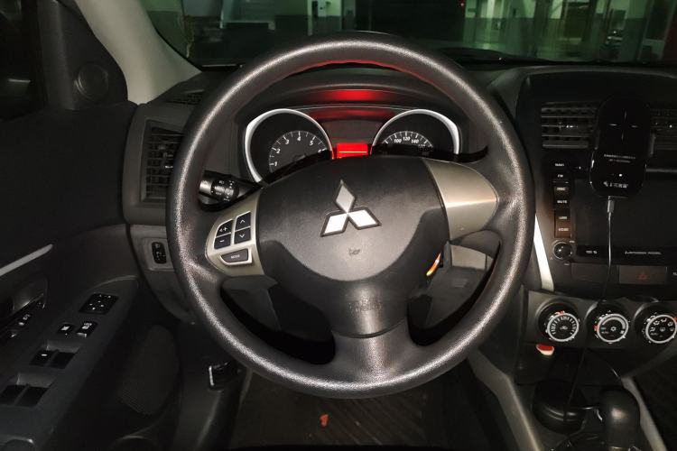 Used Mitsubishi ASX 2013 2.0L CVT Two-Wheel Drive Elite Edition