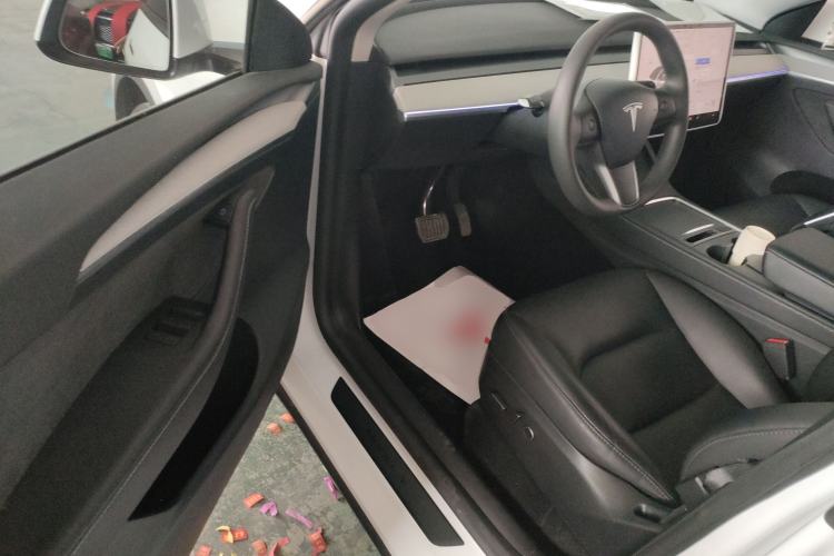 Used Tesla Model Y 2023 Rear-Wheel-Drive Version