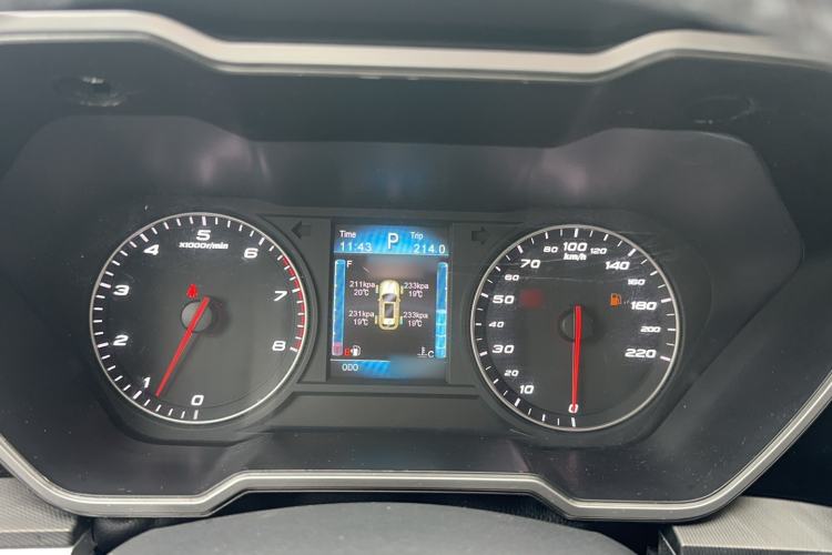 Used Zotye T700 2017 1.8T Dual-Clutch Luxury Model
