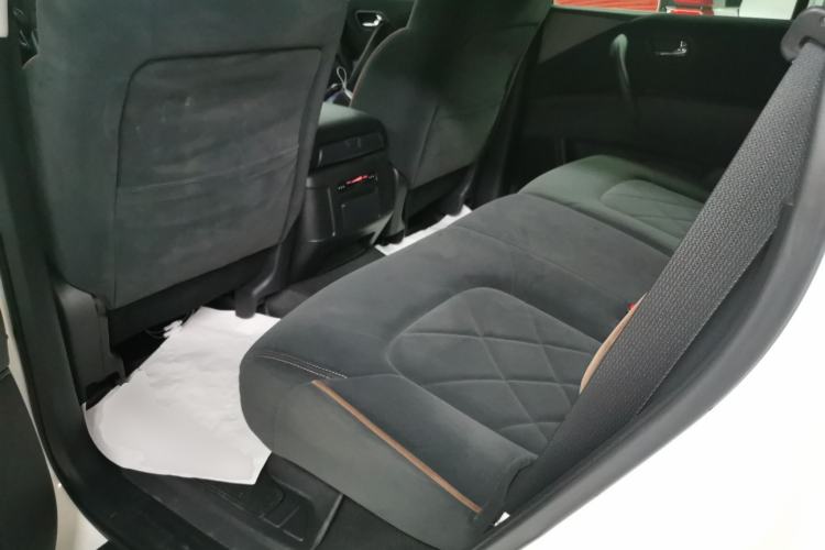 Used Nissan Patrol 2018 4.0L LinkedIn Edition Left Rear Seat