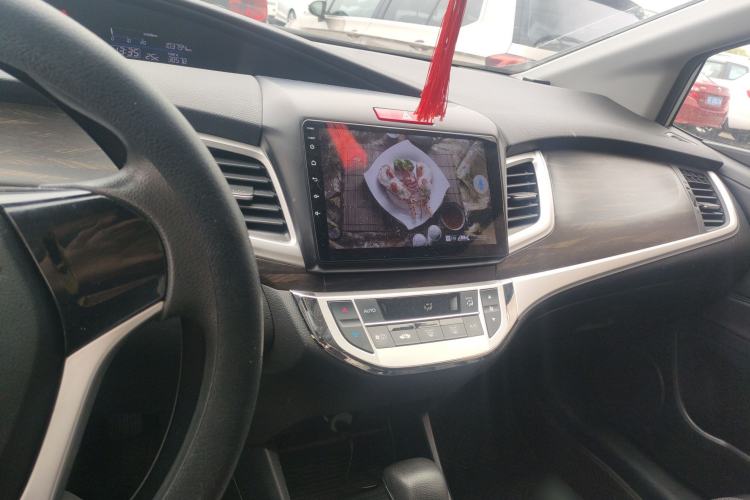 Used Honda Jade 2017 1.8L automatic Comfort version 5 seats
