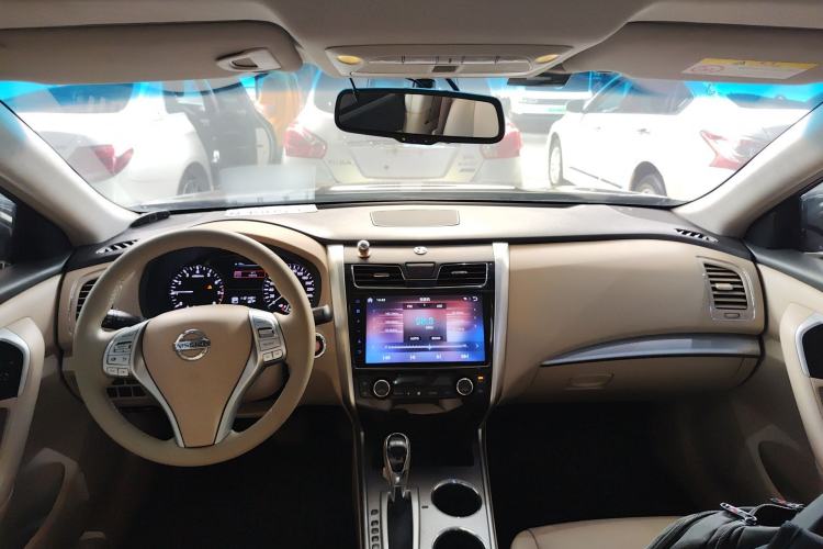 Used Nissan Teana 2018 2.0L XL Smart Upgrade Edition Center Console