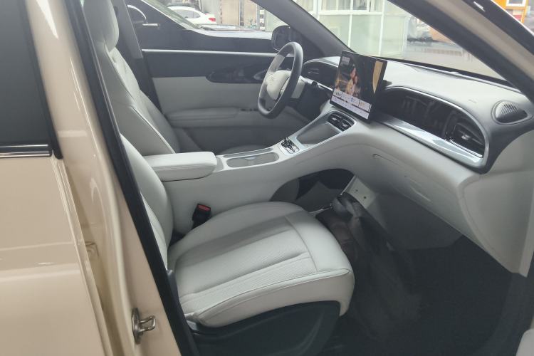 Used Geely Galaxy Geome 2025 UP 410km Exploration+ Edition Right Front Seat