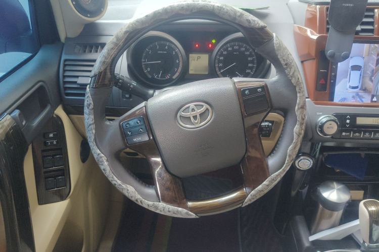 Used Toyota Prado 2014 2.7L Automatic Luxury Edition
