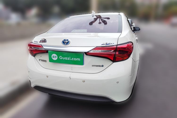 Used Toyota Levin 2016 Dual-Engine 1.8H GS E-CVT Elite Model with Sunroof