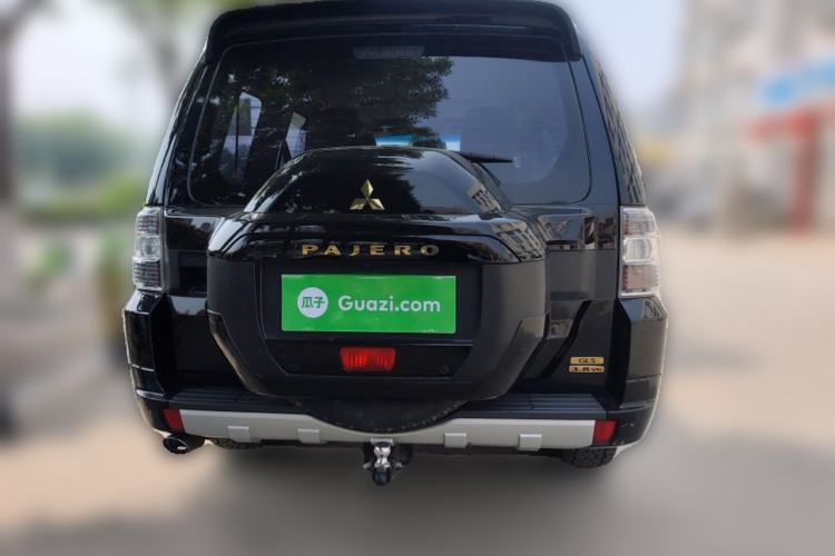 Used Mitsubishi Pajero 