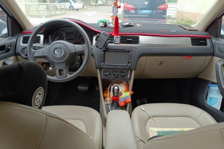 Used Volkswagen Santana 2014 1.6L Automatic 30th Anniversary Edition
