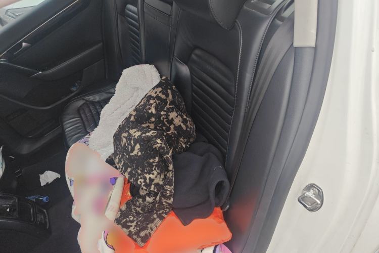 Used Volkswagen Magotan 2012 Revised 1.8TSI Luxury Version Left Rear Seat